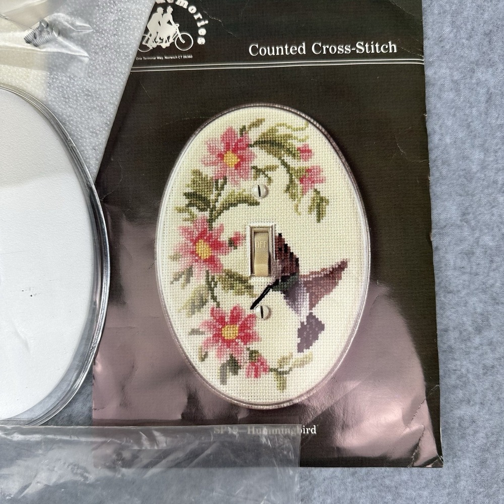 Fond Memories #19 Counted Cross Stitch Kit Hummingbird Single Light Switch Plate